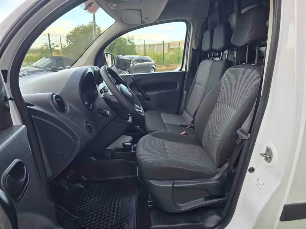 Mercedes-Benz Citan 2020 - 12450 EUR, 121000 km - 121000km - foto 8 de 10