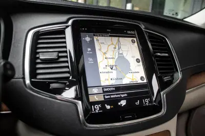 Volvo XC 90 2016 - 24990 EUR, 206775 km - AUTO.MOTO.pt - 206775km - foto 43 de 50