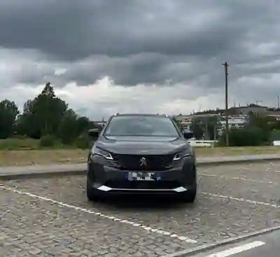 Peugeot 3008 2022 - 26000 EUR, 89000 km - AUTO.MOTO.pt - 89000km - foto 2 de 15