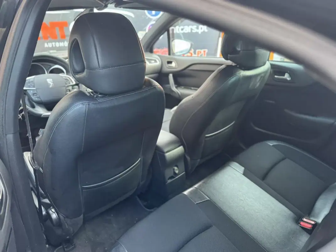 Citroën DS4 2012 - 8900 EUR, 224495 km - AUTO.MOTO.pt - 224495km - foto 9 de 9