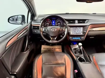Toyota Avensis Touring Sports 2015 - 13750 EUR, 144000 km - AUTO.MOTO.pt - 144000km - foto 23 de 58