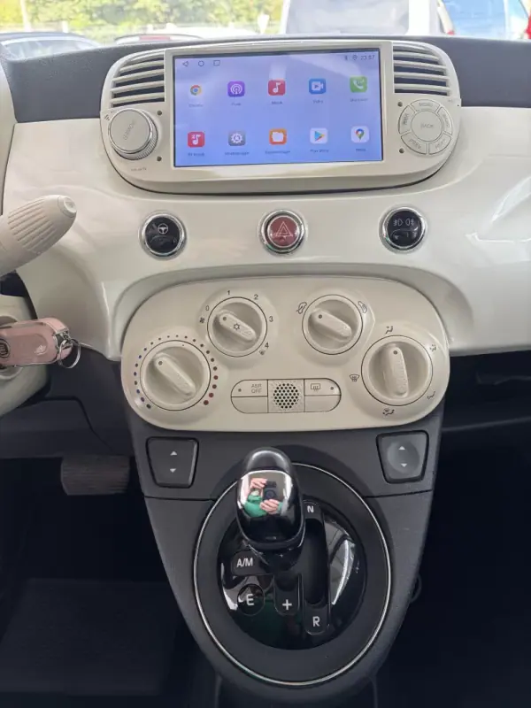 Fiat 500C 2010 - 9490 EUR, 105432 km - AUTO.MOTO.pt - 105432km - foto 7 de 14