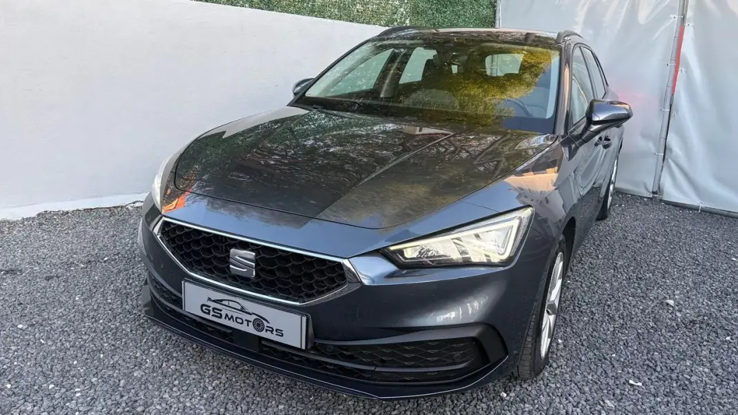 SEAT Leon ST 2022 - 15900 EUR, 59500 km - AUTO.MOTO.pt - 59500km - foto 1 de 12