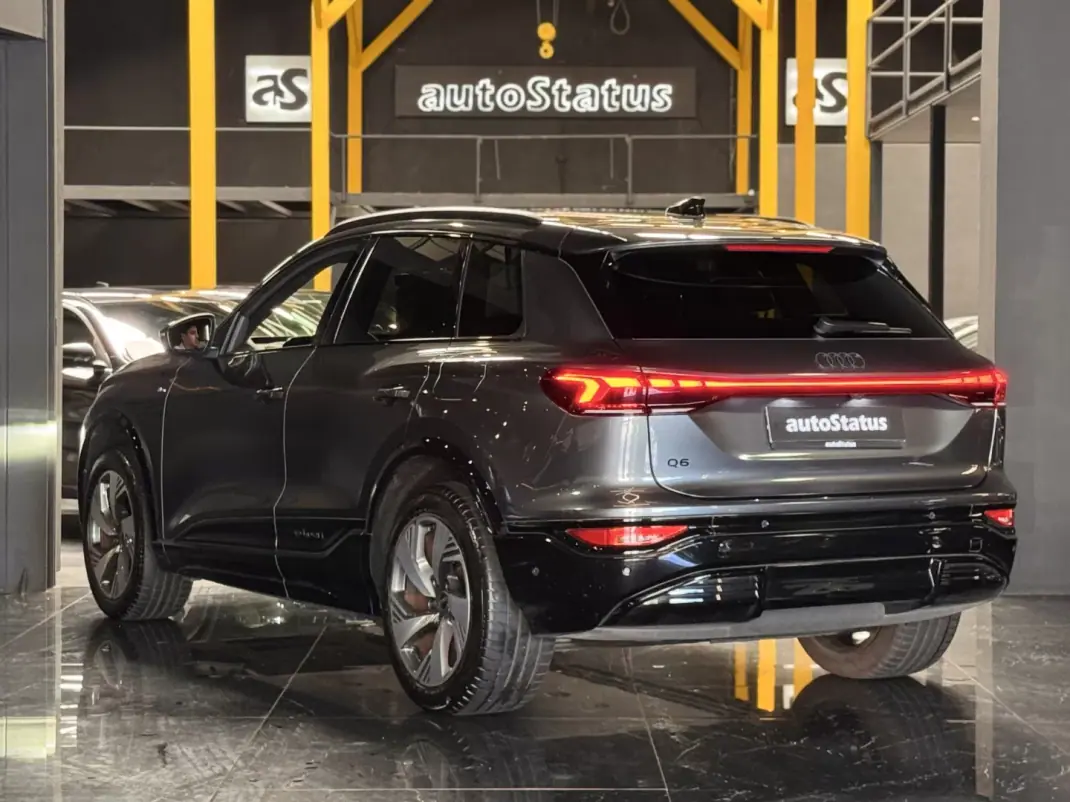 Audi Q6 e-tron 2025 - 59990 EUR, 16300 km - 16300km - foto 5 de 25