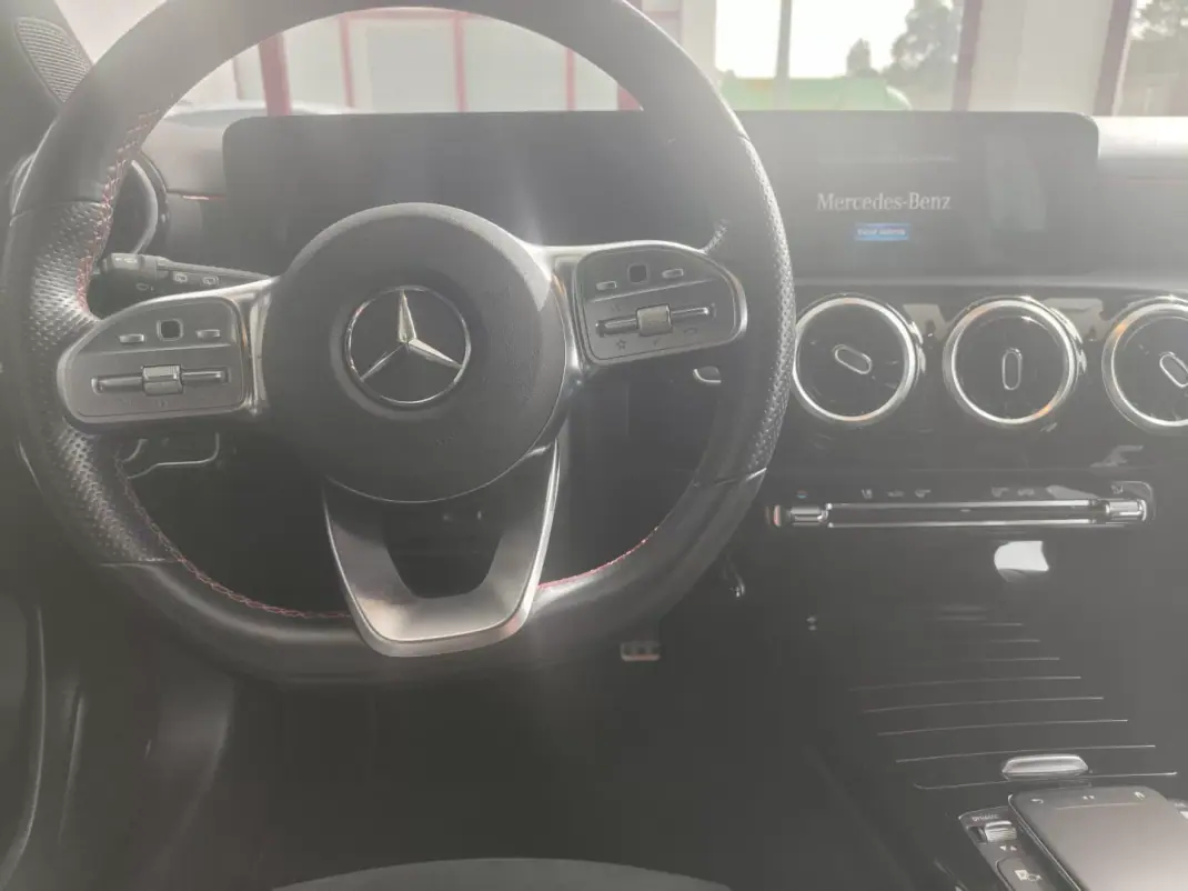 Mercedes-Benz A 180 2022 - 29990 EUR, 44000 km - AUTO.MOTO.pt - 44000km - foto 13 de 14