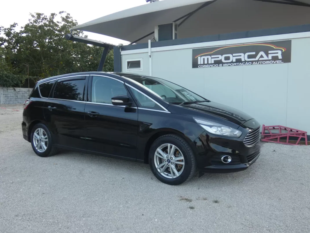 Ford S-Max 2016 - 18750 EUR, 199000 km - AUTO.MOTO.pt - 199000km - foto 1 de 25
