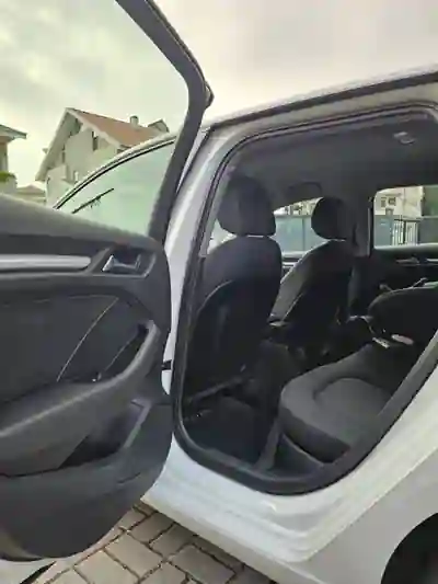 Audi A3 Sportback 2017 - 13990 EUR, 215500 km - AUTO.MOTO.pt - 215500km - foto 12 de 16