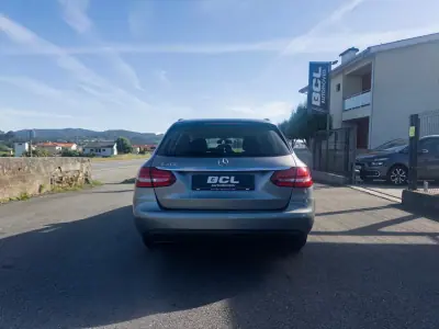 Mercedes-Benz C 200 2015 - 15990 EUR, 213000 km - AUTO.MOTO.pt - 213000km - foto 6 de 43