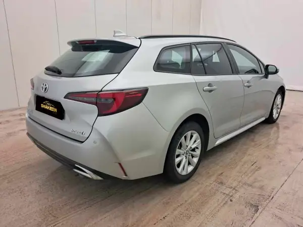 Toyota Corolla Touring Sports 2023 - 26750 EUR, 28050 km - AUTO.MOTO.pt - 28050km - foto 4 de 10