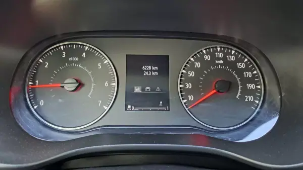 Dacia Jogger 2024 - 20890 EUR, 6203 km - AUTO.MOTO.pt - 6203km - foto 36 de 50