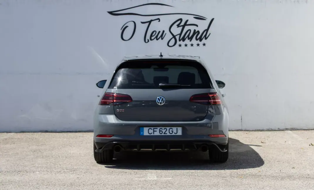Volkswagen Golf 2019 - 27999 EUR, 121000 km - AUTO.MOTO.pt - 121000km - foto 8 de 40
