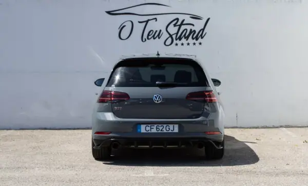 Volkswagen Golf 2019 - 27999 EUR, 121000 km - AUTO.MOTO.pt - 121000km - foto 8 de 40