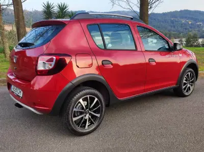 Dacia Sandero 2014 - 9950 EUR, 161000 km - AUTO.MOTO.pt - 161000km - foto 9 de 24