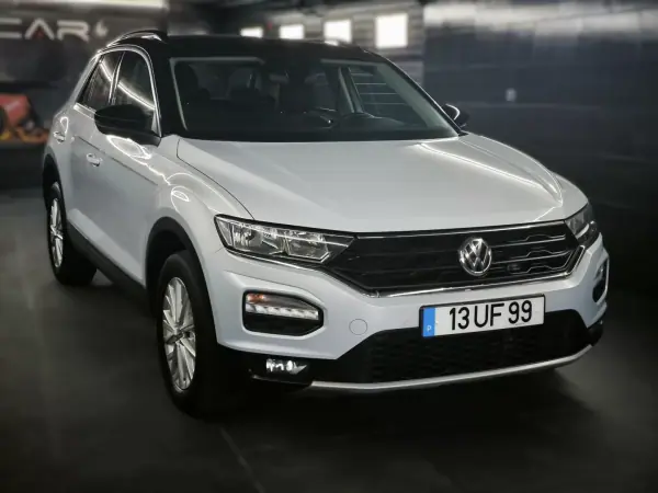 Volkswagen T-Roc 2018 - 15950 EUR, 98741 km - AUTO.MOTO.pt - 98741km - foto 4 de 34