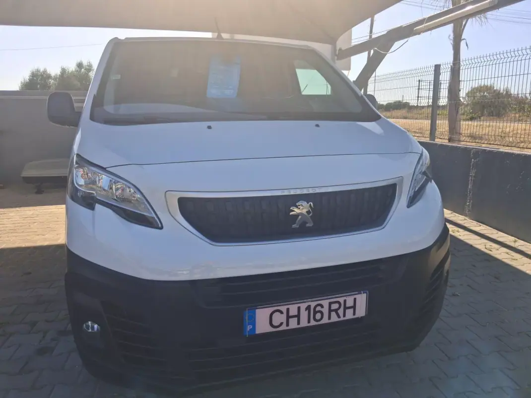 Peugeot Expert 2019 - 13400 EUR, 160000 km - AUTO.MOTO.pt - 160000km - foto 3 de 8