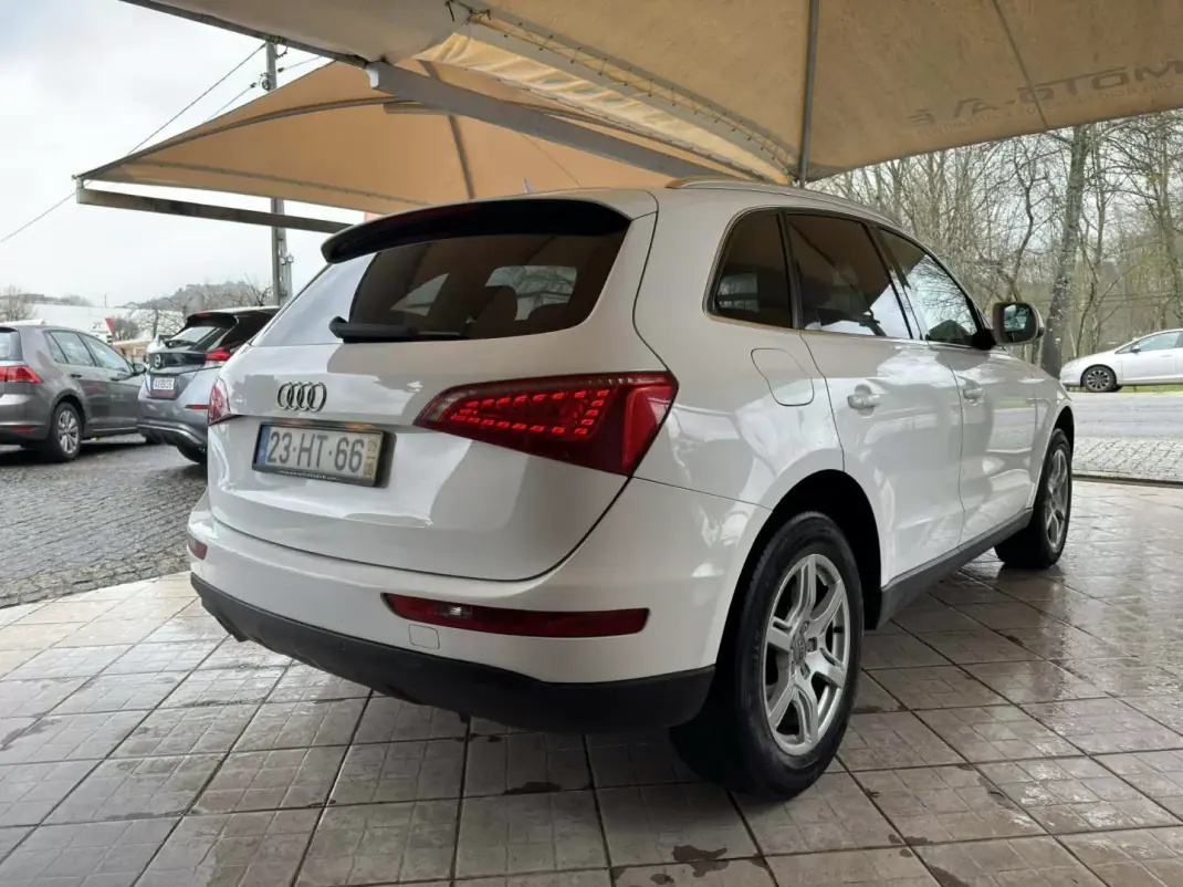 Audi Q5 2009 - 13950 EUR, 326842 km - AUTO.MOTO.pt - 326842km - foto 7 de 33