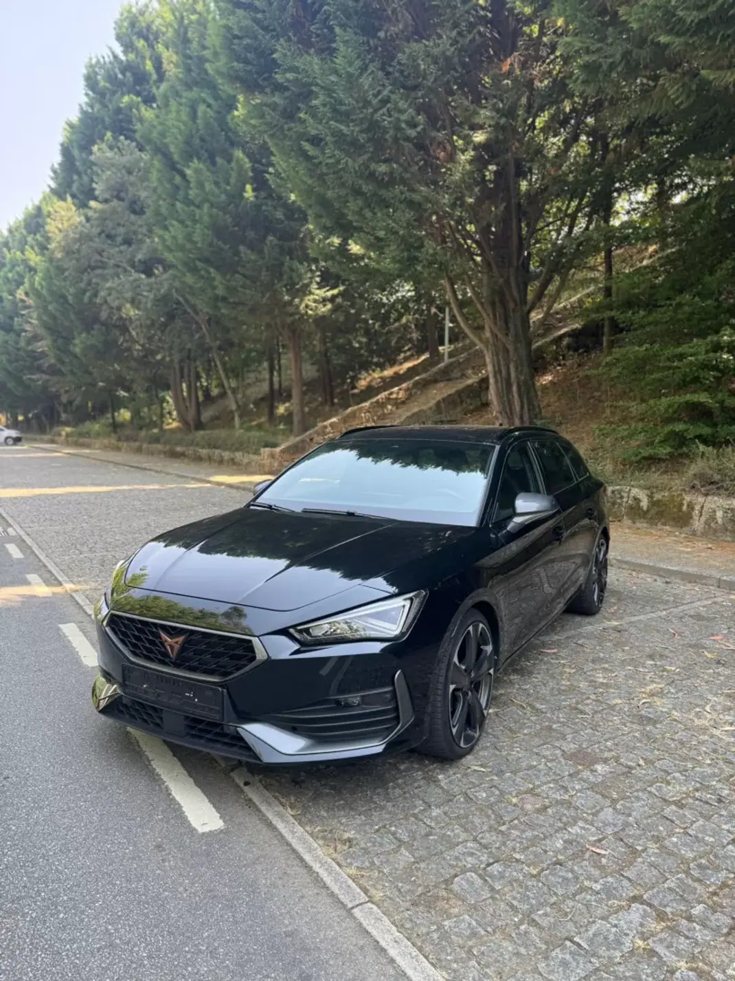 Cupra Leon 2023 - 29750 EUR, 34940 km - AUTO.MOTO.pt - 34940km - foto 1 de 20