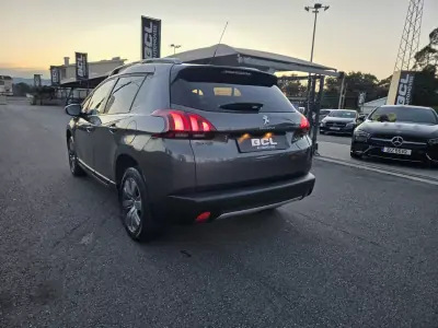 Peugeot 2008 2016 - 12990 EUR, 160000 km - AUTO.MOTO.pt - 160000km - foto 4 de 35
