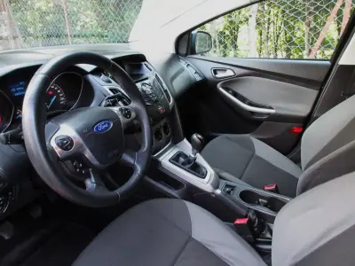 Ford Focus SW 2013 - 6990 EUR, 210000 km - 210000km - foto 13 de 28