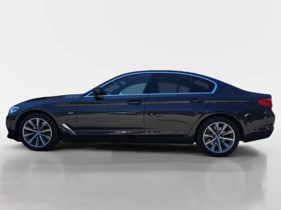 BMW 520 2019 - 24990 EUR, 90000 km - 90000km - foto 5 de 12