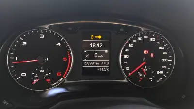 Audi A1 Sportback 2014 - 10999 EUR, 159000 km - AUTO.MOTO.pt - 159000km - foto 24 de 37