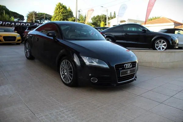 Audi TT Coupé 2010 — foto 3 de 29