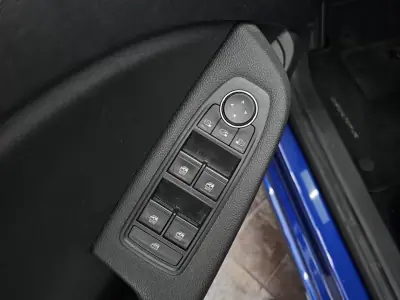 Renault Clio 2024 — foto 6 de 23