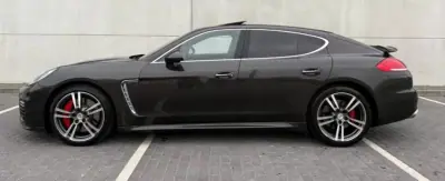 Porsche Panamera 2014 - 59990 EUR, 176000 km - AUTO.MOTO.pt - 176000km - foto 2 de 6