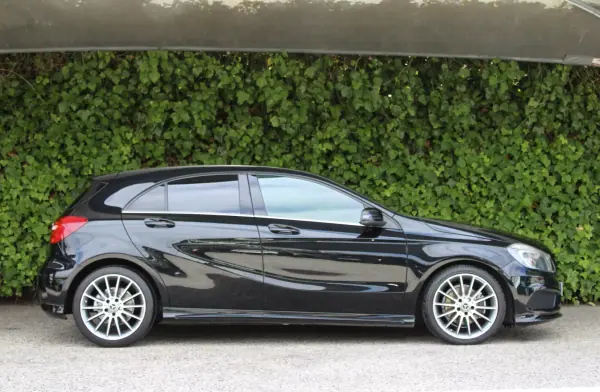 Mercedes-Benz A 180 2014 - 13900 EUR, 292000 km - AUTO.MOTO.pt - 292000km - foto 6 de 17