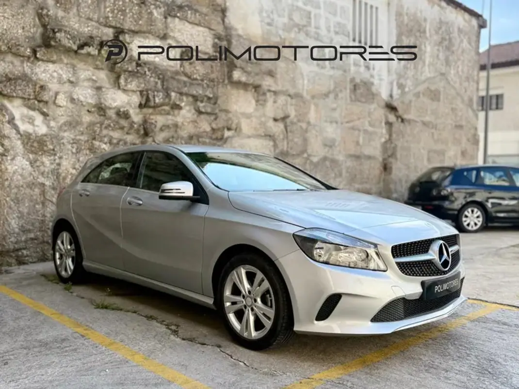 Mercedes-Benz A 160 2016 - 17500 EUR, 72979 km - 72979km - foto 2 de 16