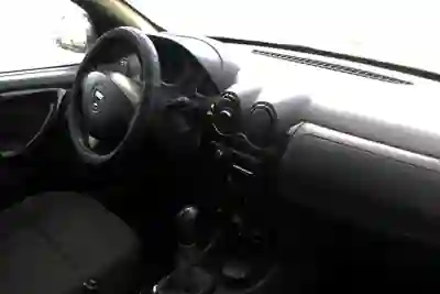 Dacia Duster 2010 - 6250 EUR, 155000 km - AUTO.MOTO.pt - 155000km - foto 7 de 24