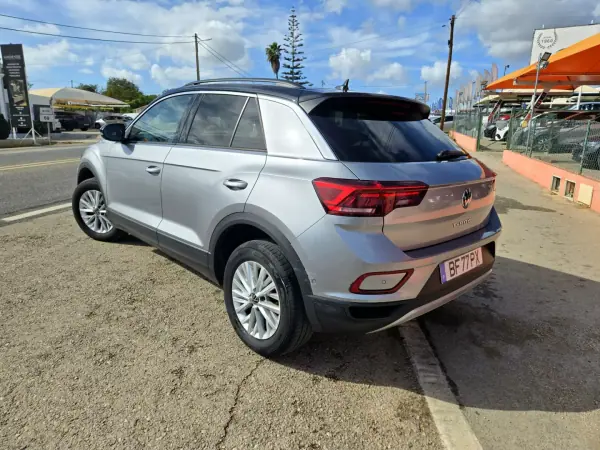 Volkswagen T-Cross 2023 - 23950 EUR, 54652 km - AUTO.MOTO.pt - 54652km - foto 4 de 10