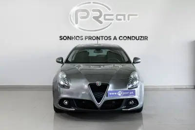 Alfa Romeo Giulietta 2018 - 15900 EUR, 159286 km - AUTO.MOTO.pt - 159286km - foto 12 de 26