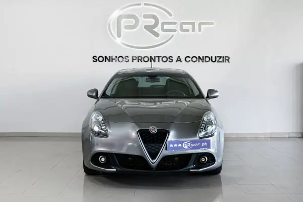 Alfa Romeo Giulietta 2018 - 15900 EUR, 159286 km - AUTO.MOTO.pt - 159286km - foto 12 de 26