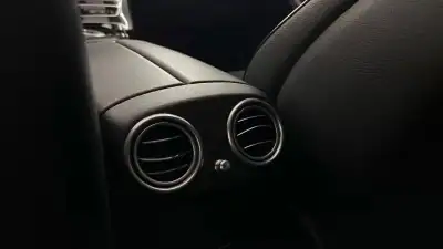Mercedes-Benz E 300 2022 - 42990 EUR, 90455 km - AUTO.MOTO.pt - 90455km - foto 41 de 43