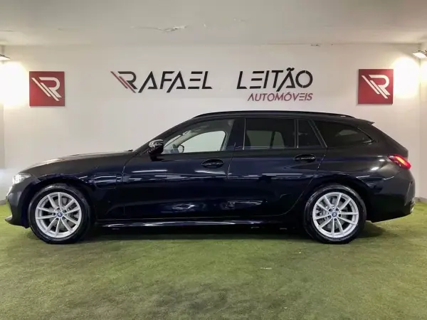 BMW 320 2024 - 34500 EUR, 48000 km - AUTO.MOTO.pt - 48000km - foto 10 de 40