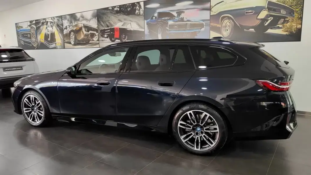 BMW i5 2024 - 53500 EUR, 29000 km - 29000km - foto 9 de 58