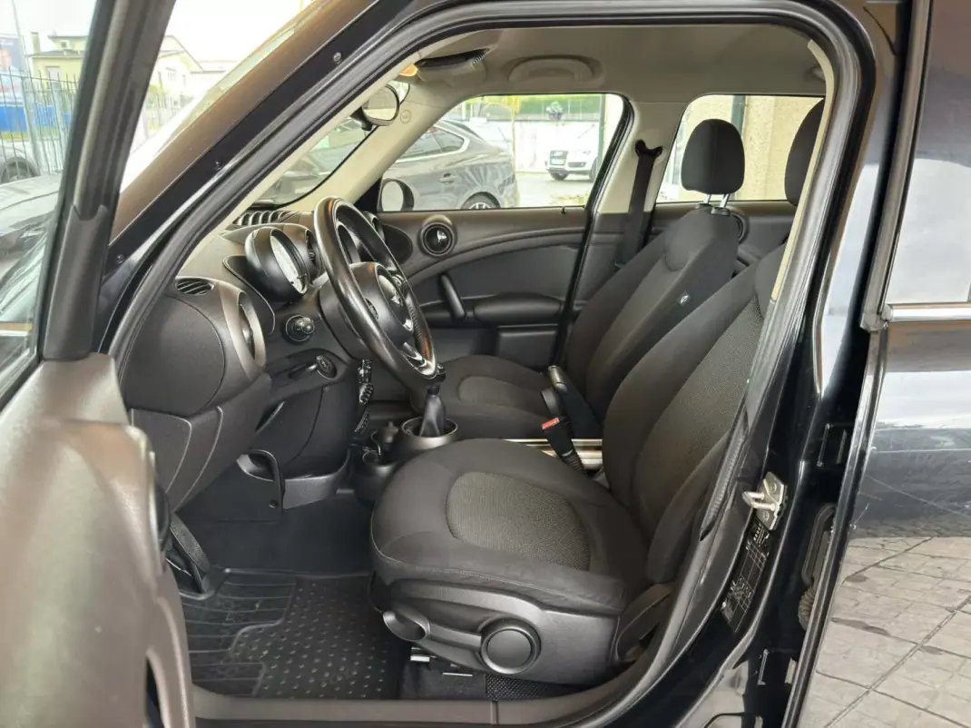 MINI Countryman 2011 - 9750 EUR, 208387 km - AUTO.MOTO.pt - 208387km - foto 22 de 30