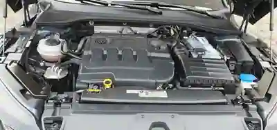 Volkswagen Arteon 2018 - 19800 EUR, 165000 km - AUTO.MOTO.pt - 165000km - foto 6 de 6