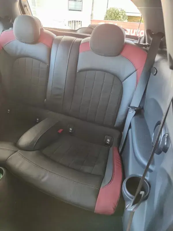MINI John Cooper Works 2015 - 21500 EUR, 91950 km - AUTO.MOTO.pt - 91950km - foto 14 de 38