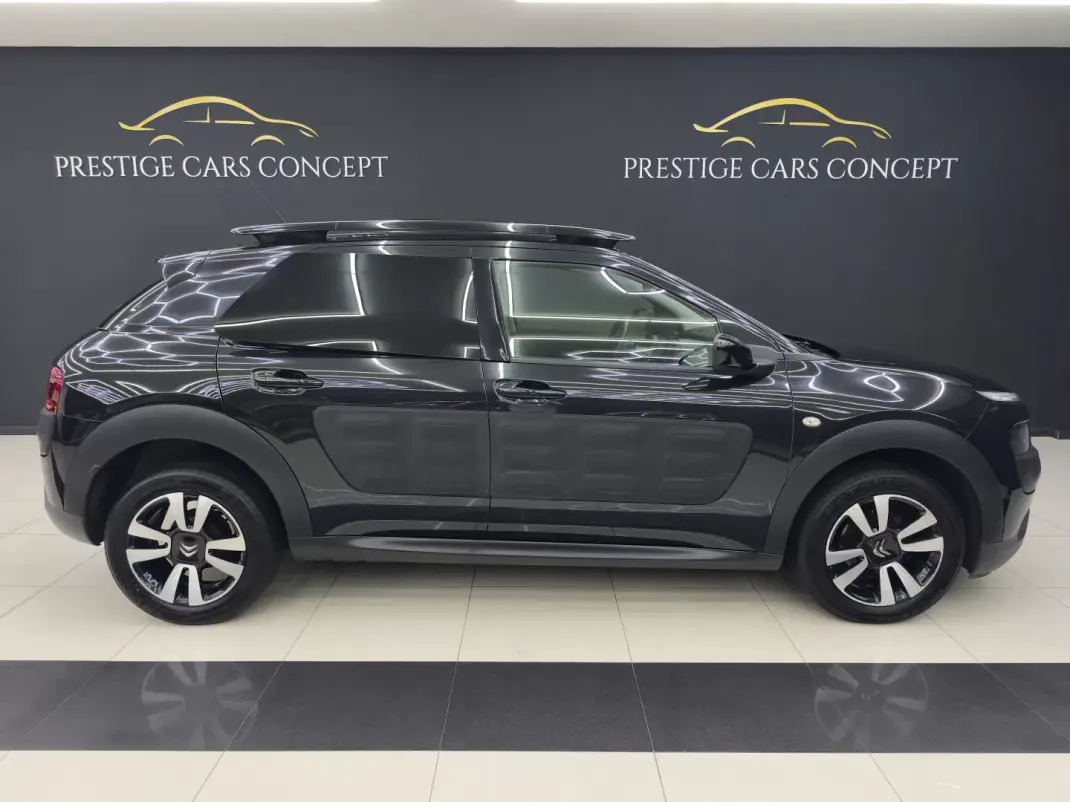 Citroën C4 Cactus 2015 - 10950 EUR, 186687 km - 186687km - foto 2 de 46