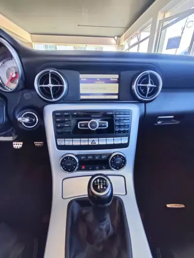 Mercedes-Benz SLK 250 2012 - 23500 EUR, 162600 km - AUTO.MOTO.pt - 162600km - foto 33 de 37