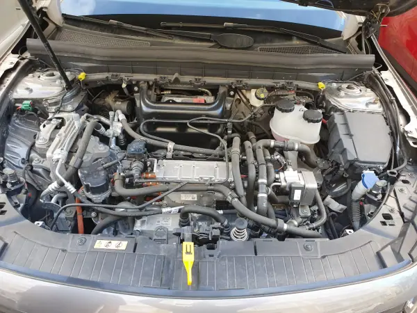 Mercedes-Benz EQB 2022 — foto 3 de 23