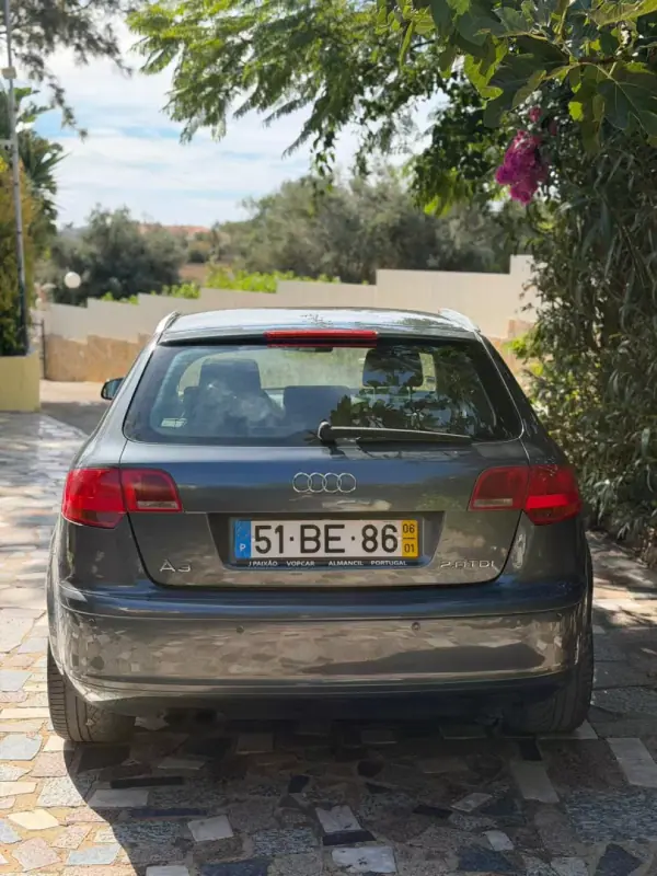 Audi A3 2006 - 9900 EUR, 297419 km - AUTO.MOTO.pt - 297419km - foto 5 de 8