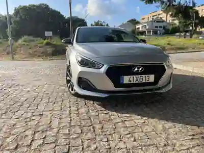 Hyundai i30 2019 - 12300 EUR, 140000 km - AUTO.MOTO.pt - 140000km - foto 6 de 10