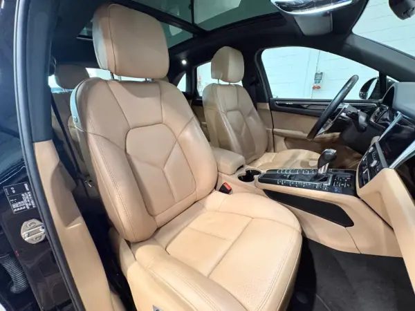 Porsche Macan 2020 - 49500 EUR, 162354 km - AUTO.MOTO.pt - 162354km - foto 7 de 11