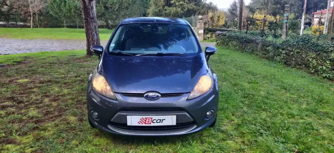 Ford Fiesta 1.4 TDCI 2010 - 4490 EUR, 244800 km - AUTO.MOTO.pt - 244800km - foto 5 de 31