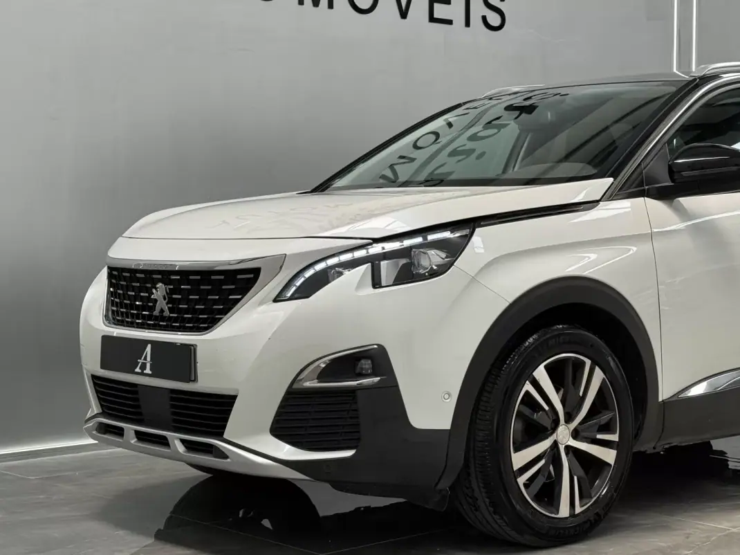 Peugeot 3008 2019 - 17490 EUR, 92000 km - AUTO.MOTO.pt - 92000km - foto 13 de 22