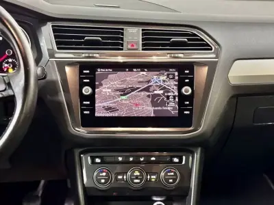 Volkswagen Tiguan 2017 - 17750 EUR, 120000 km - AUTO.MOTO.pt - 120000km - foto 29 de 50