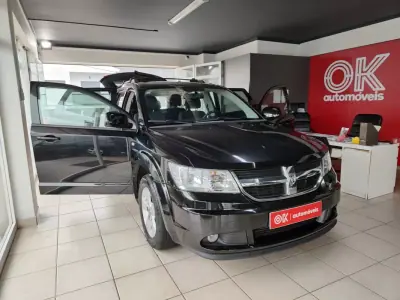 Dodge Journey 2010 - 11750 EUR, 113500 km - AUTO.MOTO.pt - 113500km - foto 23 de 36